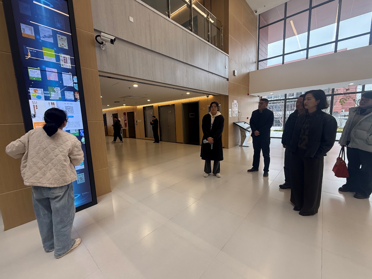 校际交流促发展 互学互鉴共提升——我校赴上海出版印刷高等专科学校开展专题调研交流